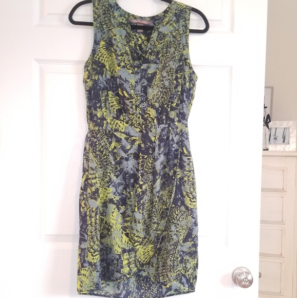 EUC Abstract Print Sleeveless Dress - Picture 2 of 5